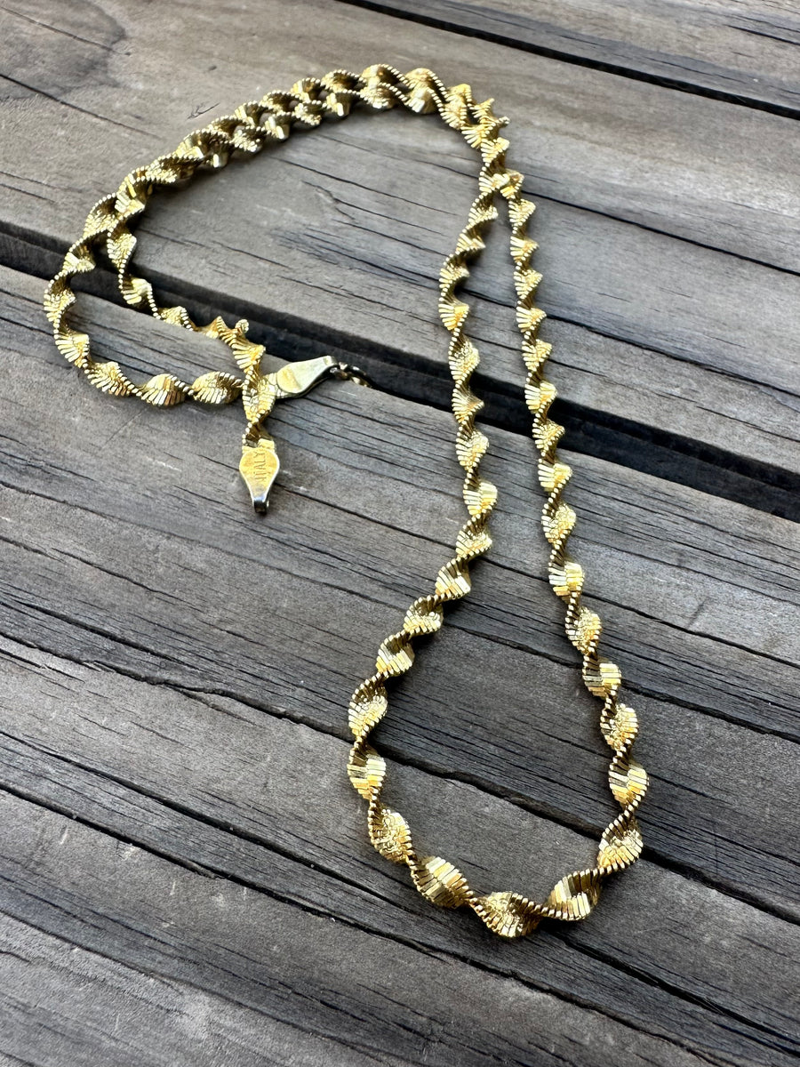 Twisty chain Clearance