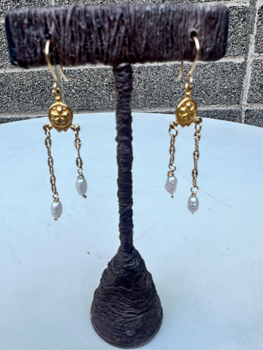 Pearl mini chandeliers