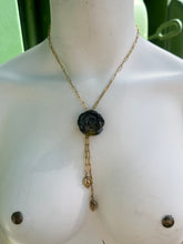Load image into Gallery viewer, Carved flower faux-lo