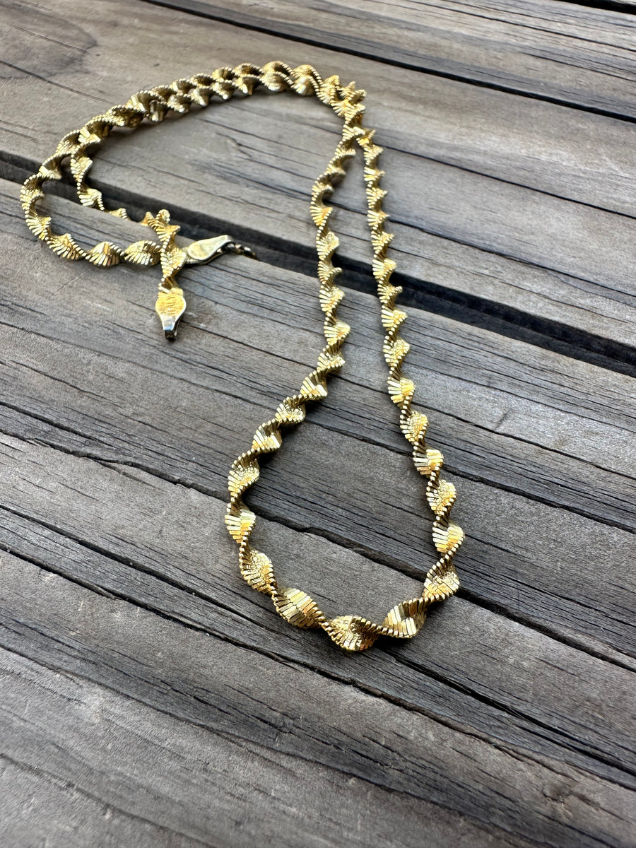 Twisty chain Clearance