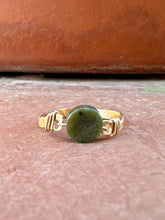 Load image into Gallery viewer, Nephrite jade Ring