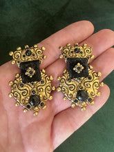 Load image into Gallery viewer, Jacky de G 80’s ornate heart earrings