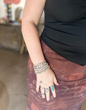 Load image into Gallery viewer, Silver Ball bracelet