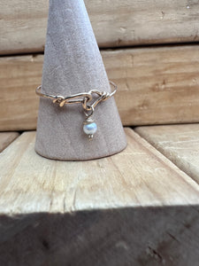 Pearl dangle ring