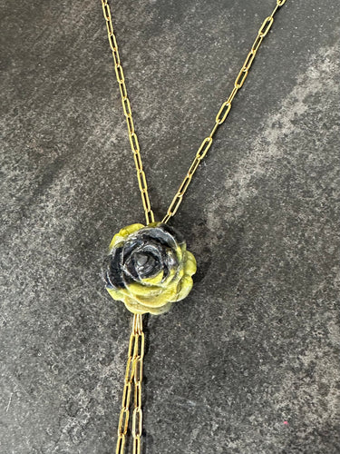 Carved flower faux-lo