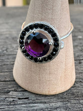 Load image into Gallery viewer, Amythst &amp; onyx size 6