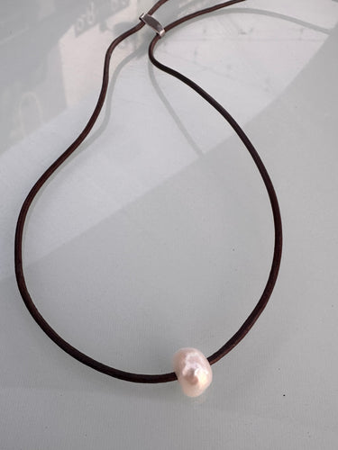 Jordan pearl necklace