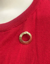 Load image into Gallery viewer, Gold donut with pearl