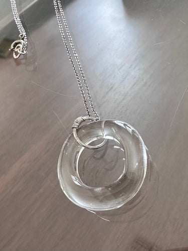 Freeform glass donut