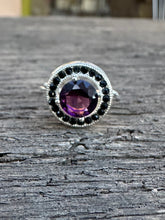 Load image into Gallery viewer, Amythst &amp; onyx size 6