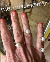 Load image into Gallery viewer, The Solo Pearl