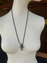 Load image into Gallery viewer, Leather pendant necklaces