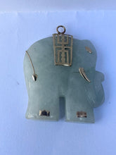 Load image into Gallery viewer, Jade elephant pendant with 14 K gold