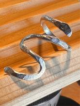 Load image into Gallery viewer, Sterling snake ring (adjustable)