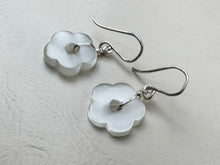 Load image into Gallery viewer, The Selly