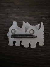 Load image into Gallery viewer, Celluloid Scottie brooch