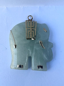 Jade elephant pendant with 10 K gold