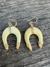 Load image into Gallery viewer, The Horn