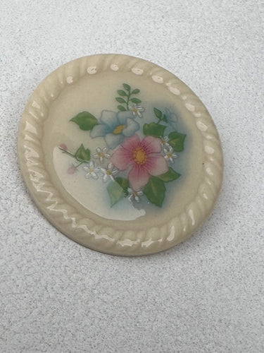 Vintage Avon Round Cream Ceramic Floral Brooch Pin