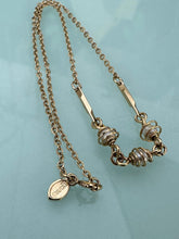 Load image into Gallery viewer, Avon caged pearl choker