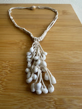 Load image into Gallery viewer, Waterfall style shell macramé necklace