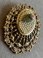 Load image into Gallery viewer, Fliagree with pink flower Brooch