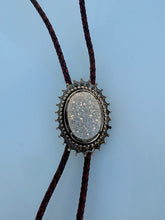 Load image into Gallery viewer, Druzy bolo