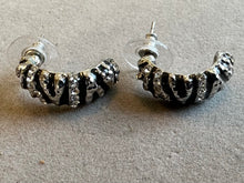 Load image into Gallery viewer, Zebra Huggies