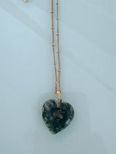 Load image into Gallery viewer, The Kate Moss Agate heart