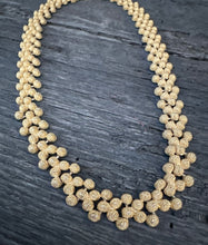Load image into Gallery viewer, Avon hazelnut necklace