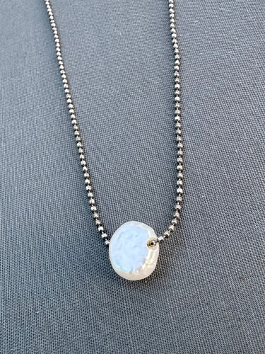 Sliding pearl