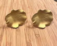 Load image into Gallery viewer, Ben-Amun leaf earrings