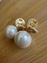 Load image into Gallery viewer, Carolee pearl drop clip-ons