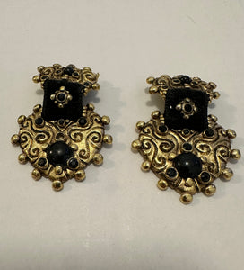 Jacky de G 80’s ornate heart earrings