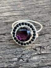 Load image into Gallery viewer, Amythst &amp; onyx size 6