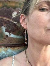 Load image into Gallery viewer, Della Bloom