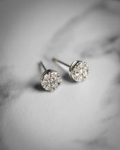 Load image into Gallery viewer, Stud 4 mm fourteen diamond cluster earrings