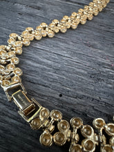 Load image into Gallery viewer, Avon hazelnut necklace