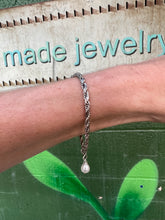 Load image into Gallery viewer, The Drake