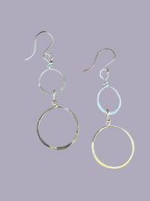 Load image into Gallery viewer, Mixed metal swingy double hoops