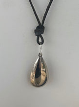 Load image into Gallery viewer, Leather pendant necklaces