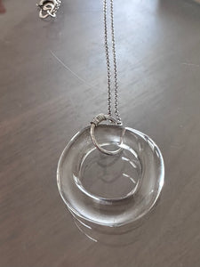 Freeform glass donut