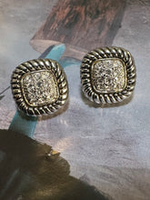 Load image into Gallery viewer, Sparkly post earrings