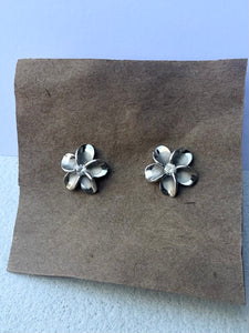 Tiny Sterling flowers
