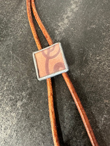 Art bolo