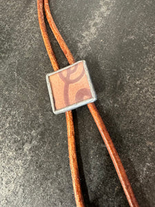 Art bolo