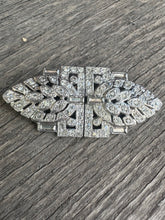 Load image into Gallery viewer, “Triplette” duette brooch