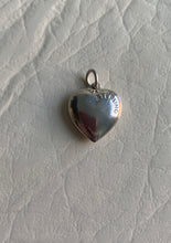 Load image into Gallery viewer, Vintage Heart necklace