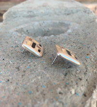 Load image into Gallery viewer, KC Geometric post earrings