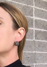 Load image into Gallery viewer, Stone cluster earrings
